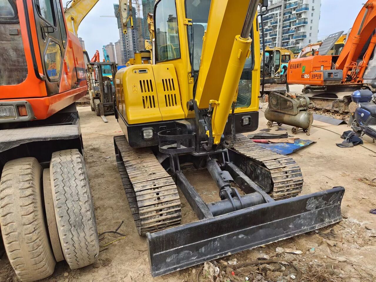 Hyundai R60-7 60 - Мини-экскаватор: фото 4 Hyundai R60-7 60 - Мини-экскаватор: фото 4
