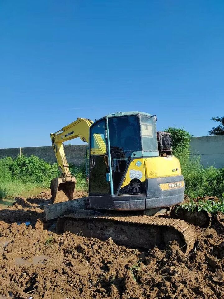 Yanmar VIO75 - Гусеничный экскаватор: фото 3 Yanmar VIO75 - Гусеничный экскаватор: фото 3