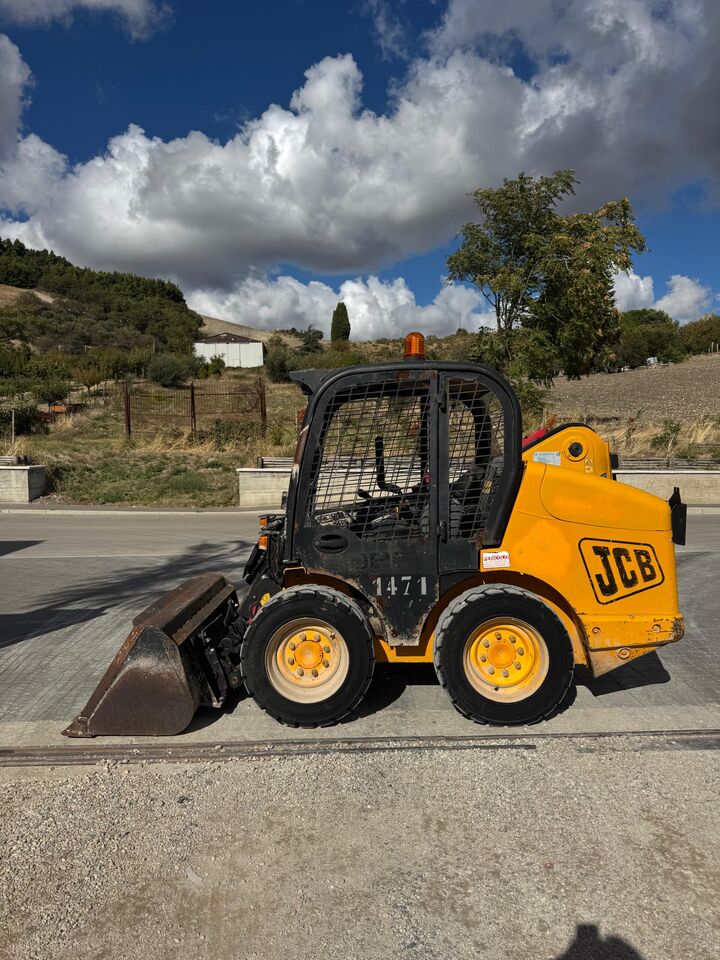 JCB ROBOT 180 HF - Мини-погрузчик с бортовым поворотом: фото 4 JCB ROBOT 180 HF - Мини-погрузчик с бортовым поворотом: фото 4
