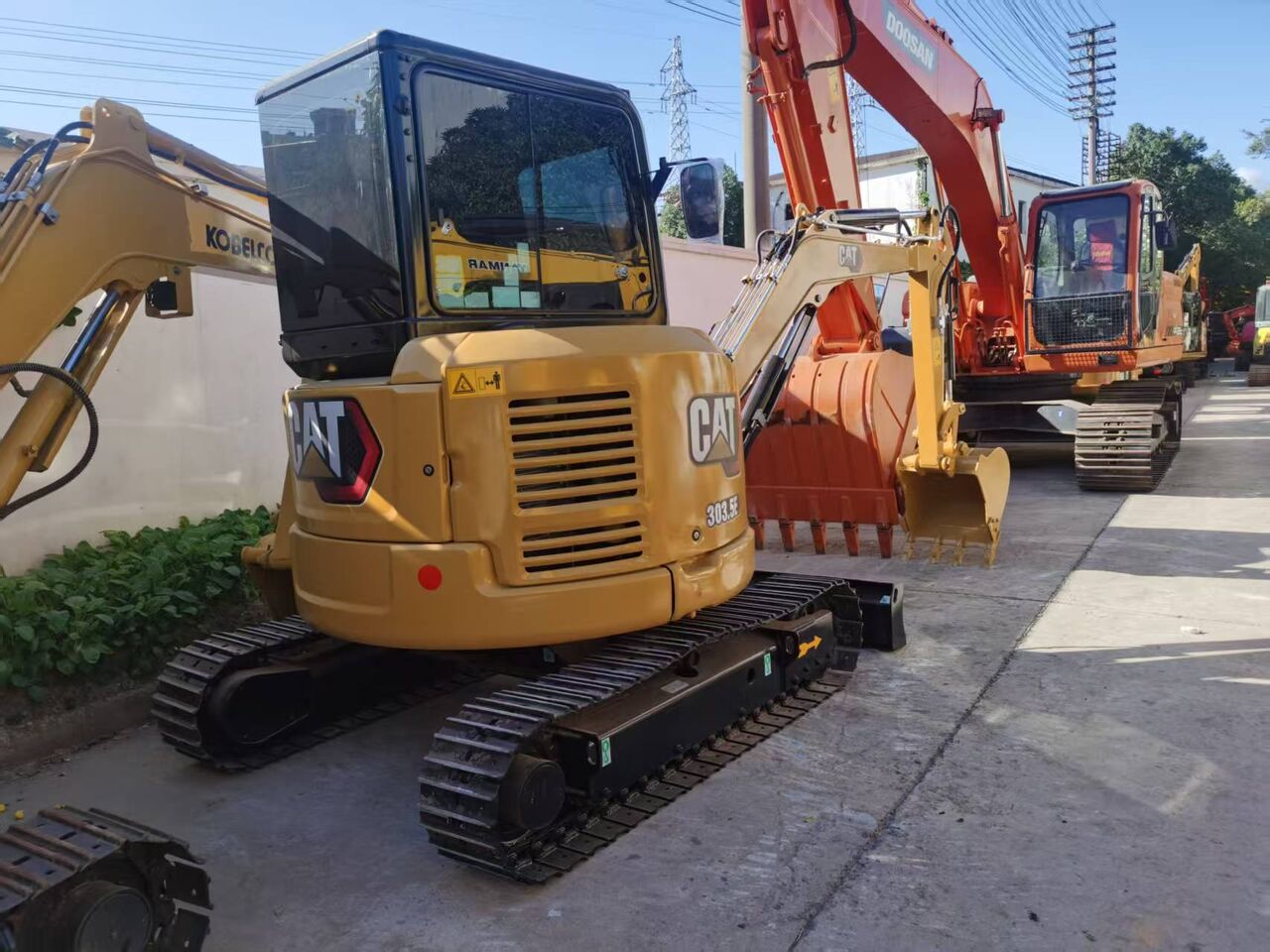 CATERPILLAR CAT303.5E Mini Digger With CE EPA - Мини-экскаватор: фото 2 CATERPILLAR CAT303.5E Mini Digger With CE EPA - Мини-экскаватор: фото 2