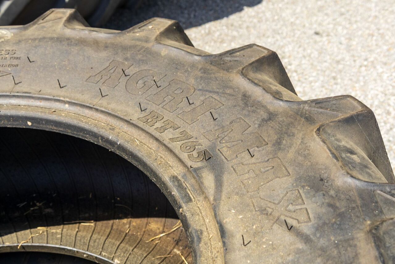 BKT 380/70 R 24 AGRIMAX RT 765 - Шины и диски для Тракторов: фото 5 BKT 380/70 R 24 AGRIMAX RT 765 - Шины и диски для Тракторов: фото 5