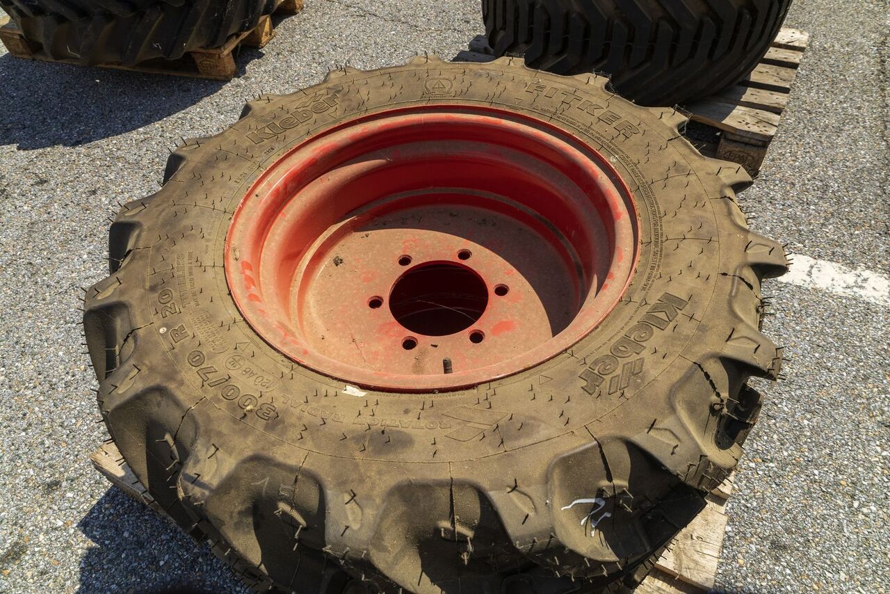 Kleber 300/70 R20 - Шина для Тракторов: фото 4 Kleber 300/70 R20 - Шина для Тракторов: фото 4