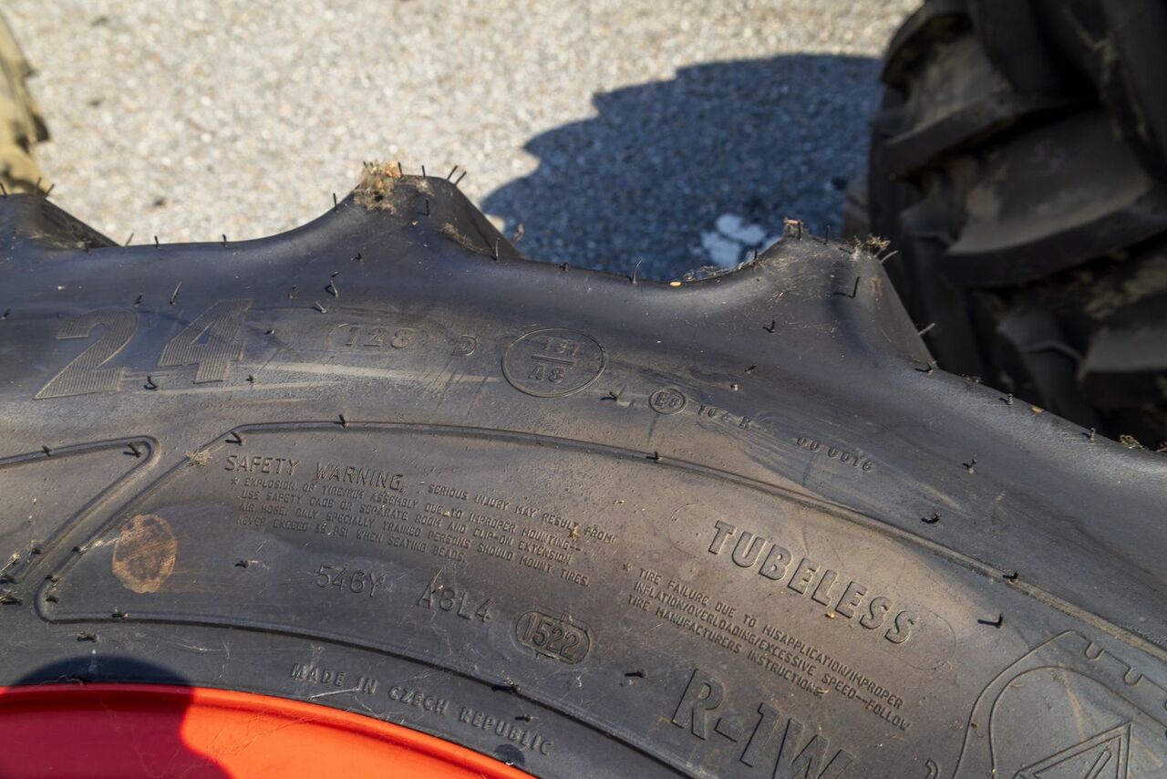 Mitas 440/65 R24 AC65 - Шина для Тракторов: фото 4 Mitas 440/65 R24 AC65 - Шина для Тракторов: фото 4