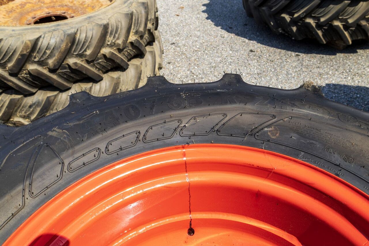 Mitas 440/65 R24 AC65 - Шина для Тракторов: фото 2 Mitas 440/65 R24 AC65 - Шина для Тракторов: фото 2