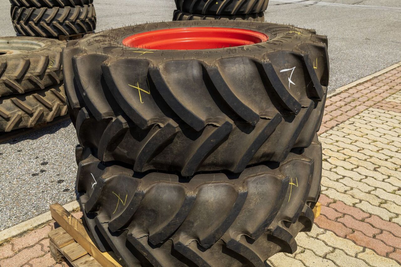 Mitas 440/65 R24 AC65 - Шина для Тракторов: фото 1 Mitas 440/65 R24 AC65 - Шина для Тракторов: фото 1
