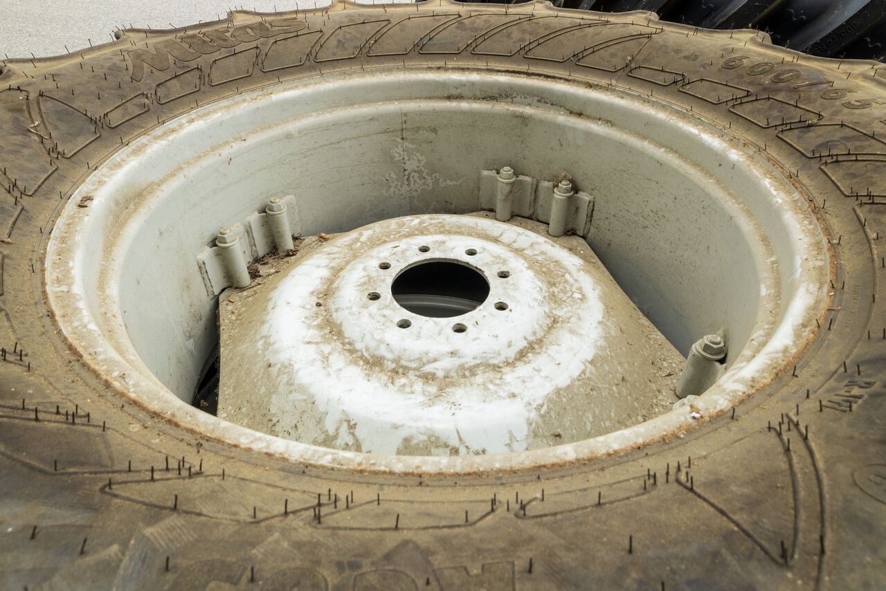 Mitas 600/65 R34 AC 65 - Шина для Тракторов: фото 4 Mitas 600/65 R34 AC 65 - Шина для Тракторов: фото 4