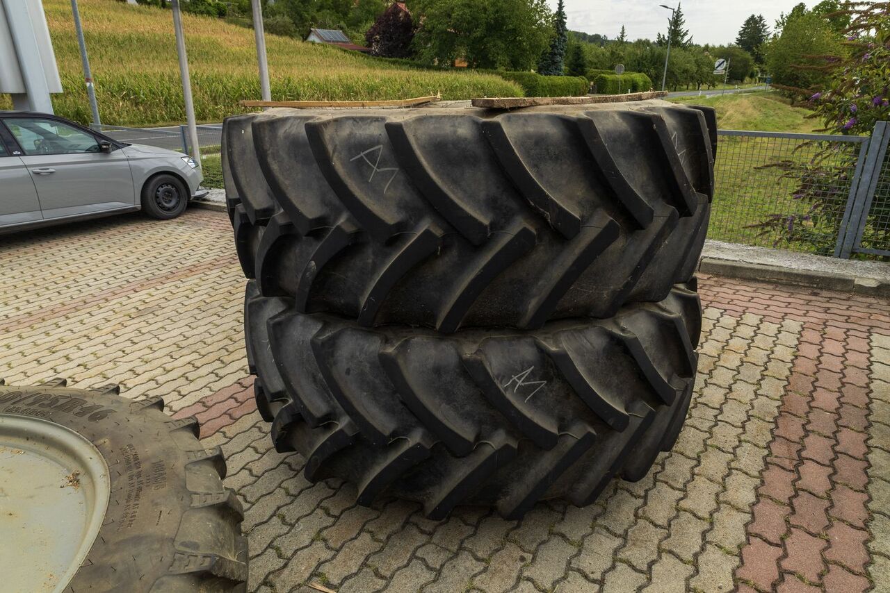 Mitas 650/65 R 42 SST - Шина для Тракторов: фото 1 Mitas 650/65 R 42 SST - Шина для Тракторов: фото 1