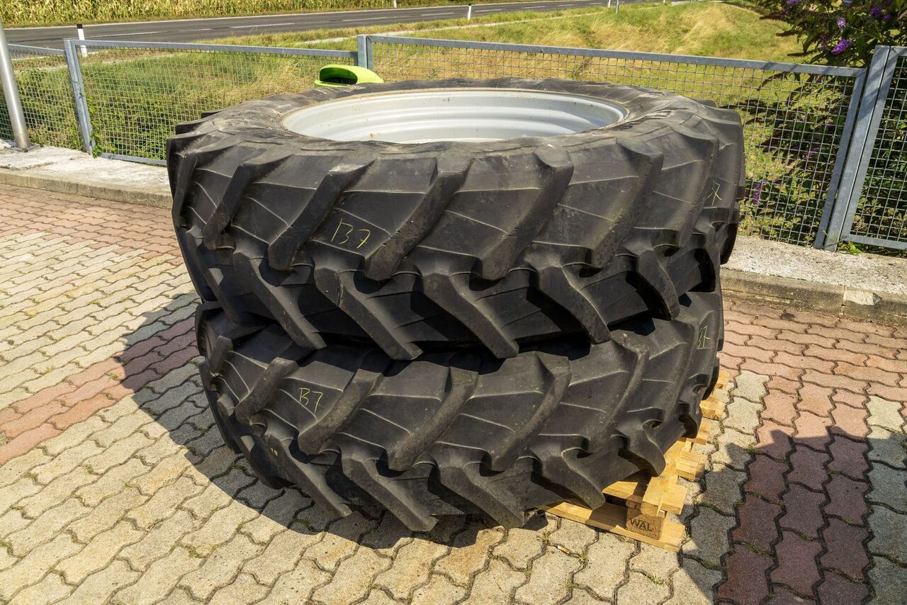 Trelleborg 420/85 R38 TM600 /16,9 R38 - Шина для Тракторов: фото 1 Trelleborg 420/85 R38 TM600 /16,9 R38 - Шина для Тракторов: фото 1