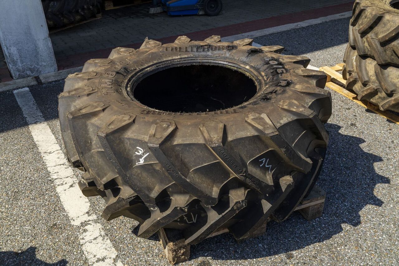 Trelleborg 540/65 R24 TM800 - Шина для Тракторов: фото 1 Trelleborg 540/65 R24 TM800 - Шина для Тракторов: фото 1
