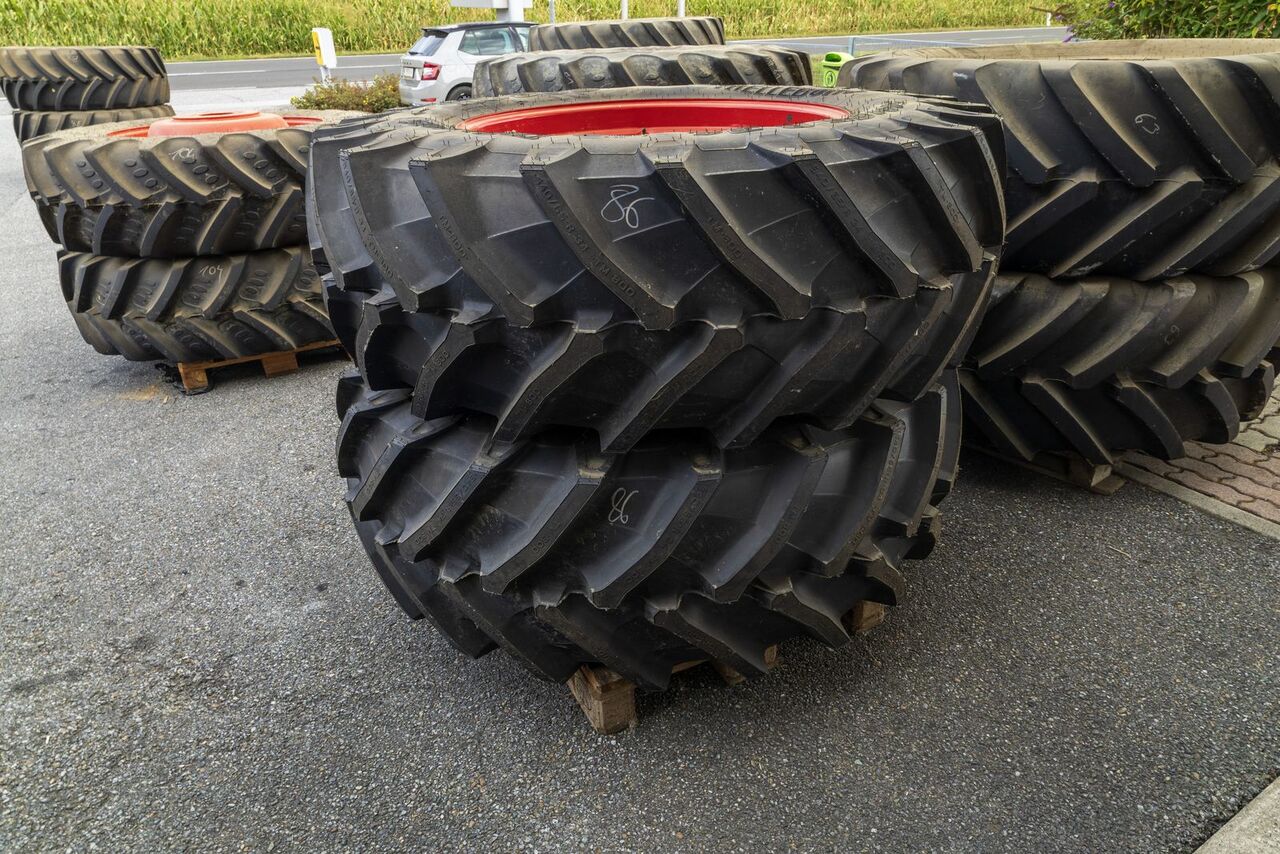 Trelleborg 540/65 R34 TM 800 - Шина для Тракторов: фото 1 Trelleborg 540/65 R34 TM 800 - Шина для Тракторов: фото 1