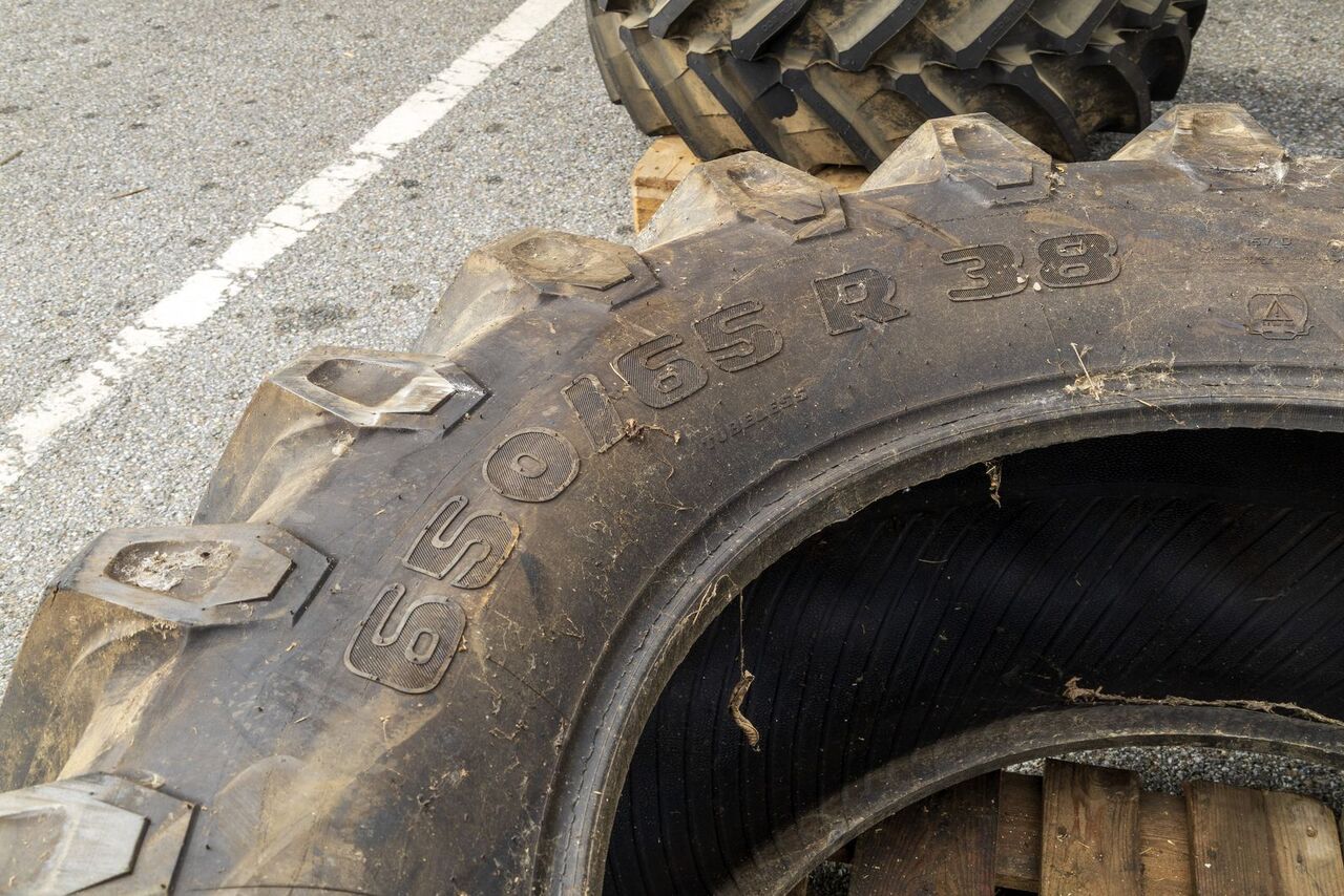 Trelleborg 650/65 R38 TM800 - Шины и диски для Тракторов: фото 4 Trelleborg 650/65 R38 TM800 - Шины и диски для Тракторов: фото 4