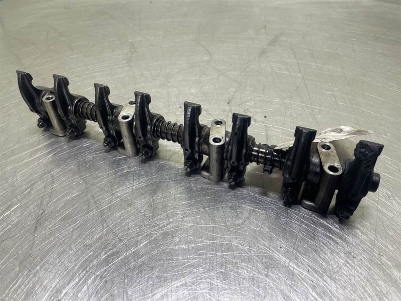 Ahlmann AS900-Cummins B3.3T-Rocker arm assembly - Двигатель для Строительной техники: фото 4 Ahlmann AS900-Cummins B3.3T-Rocker arm assembly - Двигатель для Строительной техники: фото 4