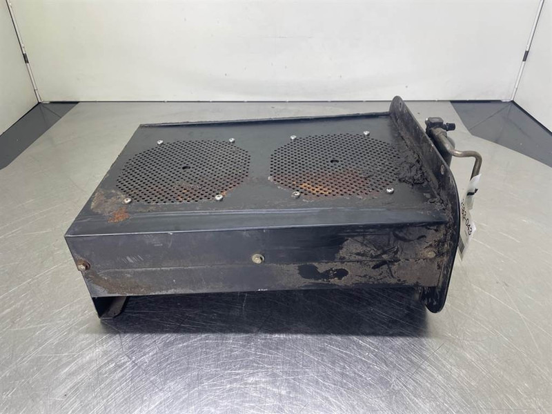 Рама/ Шасси для Строительной техники Ahlmann AZ150-4184898A-Airco condenser/Klimakondensator: фото 6