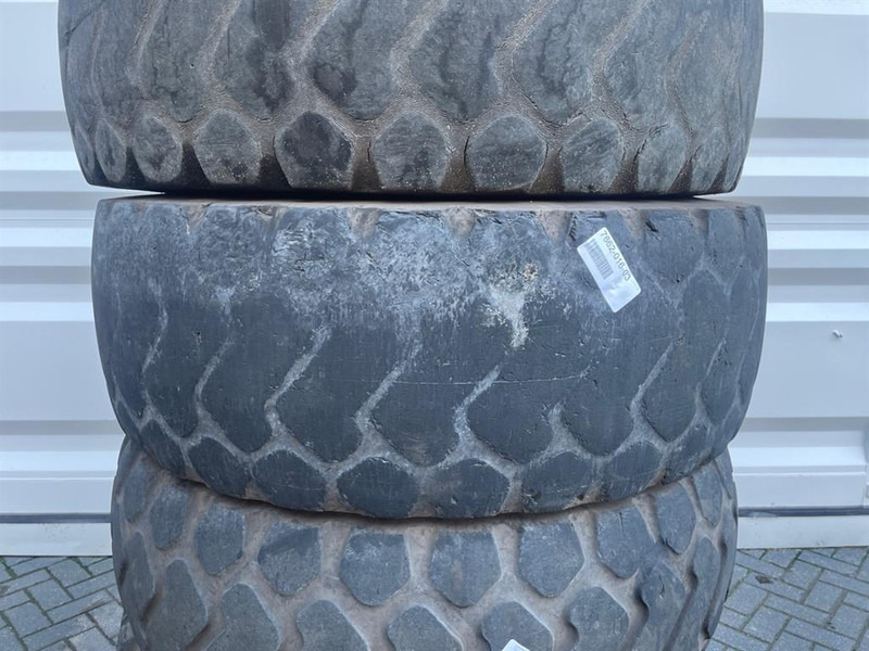 Ahlmann -Michelin 17.5R25-Tire/Reifen/Band - Шины и диски для Строительной техники: фото 4 Ahlmann -Michelin 17.5R25-Tire/Reifen/Band - Шины и диски для Строительной техники: фото 4