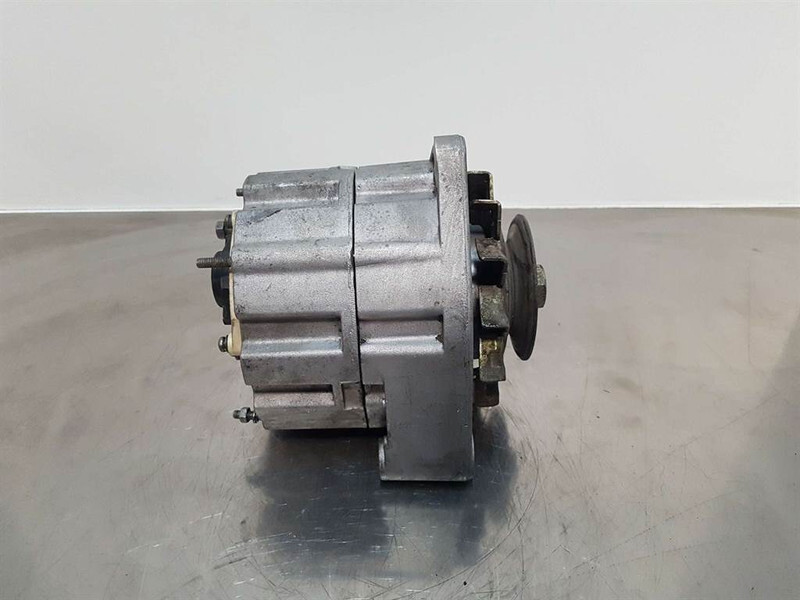 Deutz 24V 55A-PSH 586.002.055-Alternator/Lichtmaschine - Двигатель для Строительной техники: фото 3 Deutz 24V 55A-PSH 586.002.055-Alternator/Lichtmaschine - Двигатель для Строительной техники: фото 3