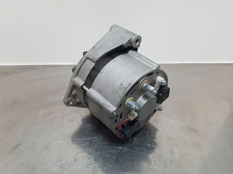 Deutz 28V 27A - Alternator/Lichtmaschine/Dynamo - Двигатель для Строительной техники: фото 4 Deutz 28V 27A - Alternator/Lichtmaschine/Dynamo - Двигатель для Строительной техники: фото 4