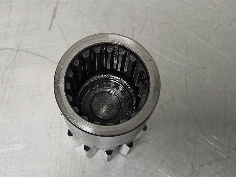 FAI -Clark-Hurth 279/173-739.06.003.02-Sun gear shaft - Ось и запчасти для Строительной техники: фото 4 FAI -Clark-Hurth 279/173-739.06.003.02-Sun gear shaft - Ось и запчасти для Строительной техники: фото 4