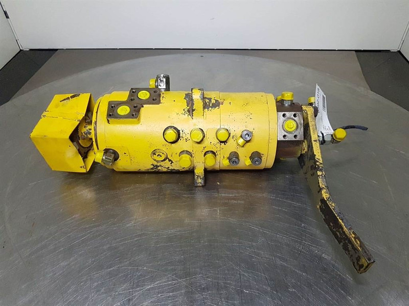 Furukawa W725LS-Swing joint/Drehdurchführung/Draaidoorvoer - Гидравлика для Строительной техники: фото 1 Furukawa W725LS-Swing joint/Drehdurchführung/Draaidoorvoer - Гидравлика для Строительной техники: фото 1