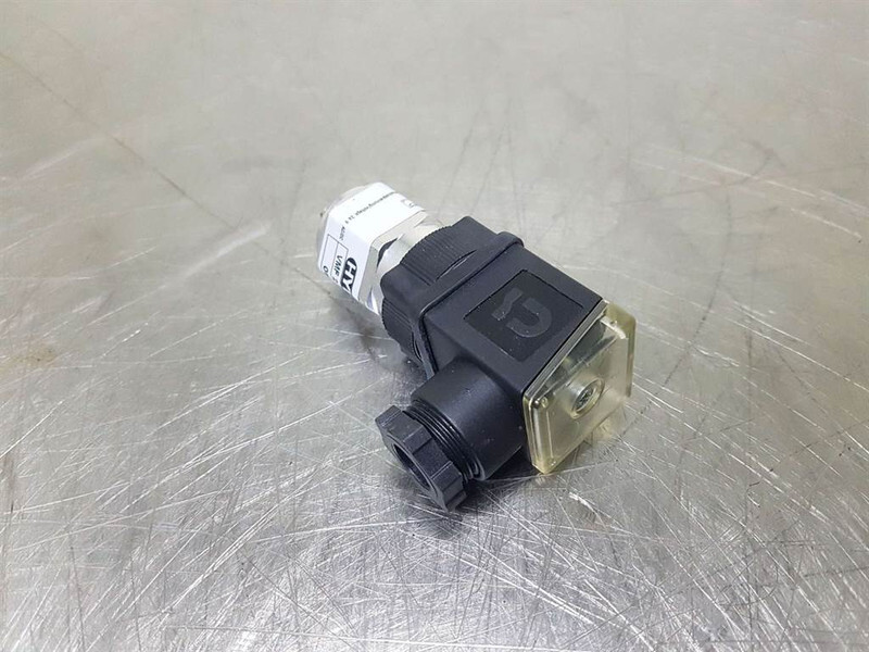 Hydac VMF 2 D.1 /-L24-301705-Clogging indicators - Электрическая система для Строительной техники: фото 4 Hydac VMF 2 D.1 /-L24-301705-Clogging indicators - Электрическая система для Строительной техники: фото 4