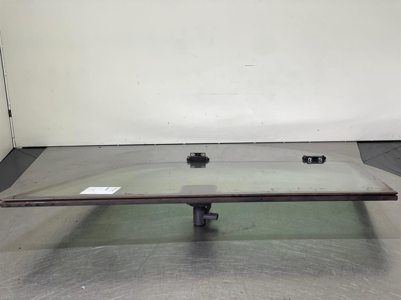 Liebherr L524-93023471-Window/Scheibe/Ruit - Кабина и интерьер для Строительной техники: фото 3 Liebherr L524-93023471-Window/Scheibe/Ruit - Кабина и интерьер для Строительной техники: фото 3