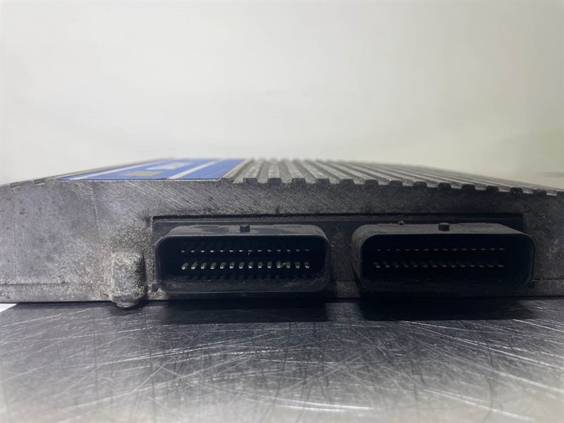 Poclain Smart Drive - ECU/Control box/Steuermodul - Электрическая система для Строительной техники: фото 3 Poclain Smart Drive - ECU/Control box/Steuermodul - Электрическая система для Строительной техники: фото 3