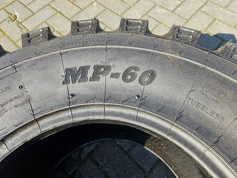 Новый Шины и диски для Строительной техники SWT 405/70R20 (16.0/70R20) *NEW* - Tire/Reifen/Band: фото 12 Новый Шины и диски для Строительной техники SWT 405/70R20 (16.0/70R20) *NEW* - Tire/Reifen/Band: фото 12