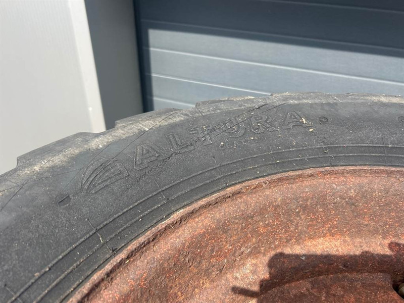 Schaeff SKL841-Altura 550/45-22.5-Tire/Reifen/Band - Шины и диски для Строительной техники: фото 5 Schaeff SKL841-Altura 550/45-22.5-Tire/Reifen/Band - Шины и диски для Строительной техники: фото 5