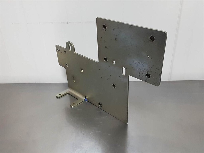 Terex Schaeff -0451539005-Bracket/Ventilhalterplatte/Plaat - Рама/ Шасси для Строительной техники: фото 1 Terex Schaeff -0451539005-Bracket/Ventilhalterplatte/Plaat - Рама/ Шасси для Строительной техники: фото 1