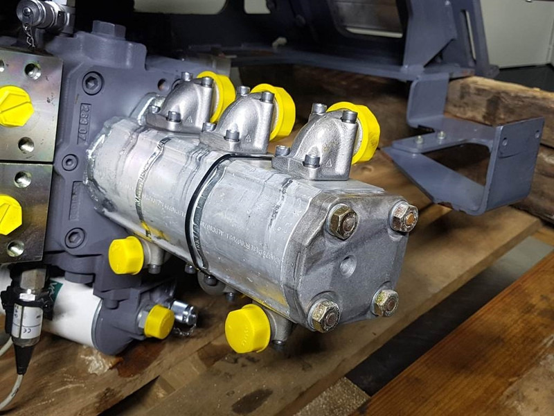 Vögele 1802298/96.2825.1000-Haldex WP09A3-Gearpump - Гидравлика: фото 2 Vögele 1802298/96.2825.1000-Haldex WP09A3-Gearpump - Гидравлика: фото 2