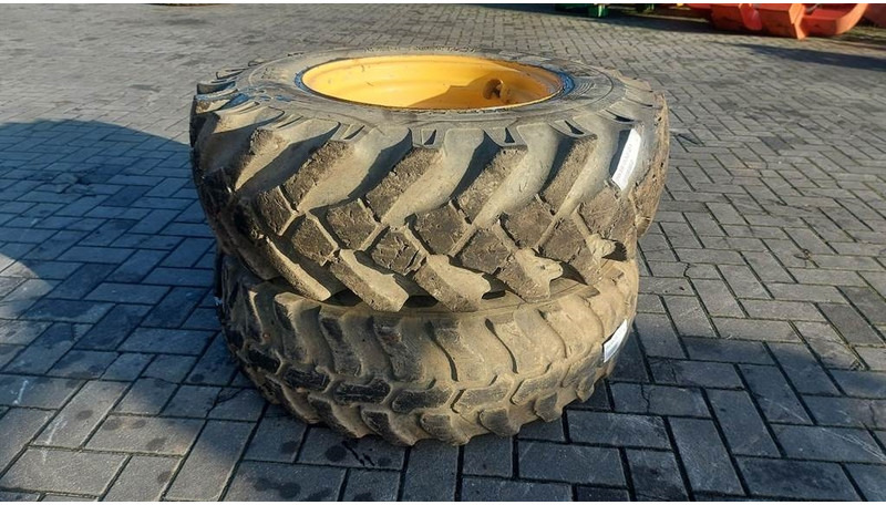 Volvo L30G-BKT 12.5-20-Tire/Reifen/Band - Шины и диски для Строительной техники: фото 1 Volvo L30G-BKT 12.5-20-Tire/Reifen/Band - Шины и диски для Строительной техники: фото 1