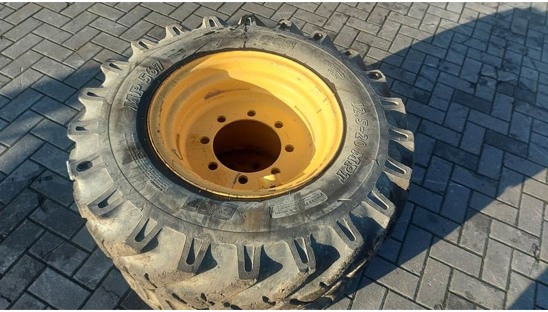 Volvo L30G-BKT 12.5-20-Tire/Reifen/Band - Шины и диски для Строительной техники: фото 3 Volvo L30G-BKT 12.5-20-Tire/Reifen/Band - Шины и диски для Строительной техники: фото 3