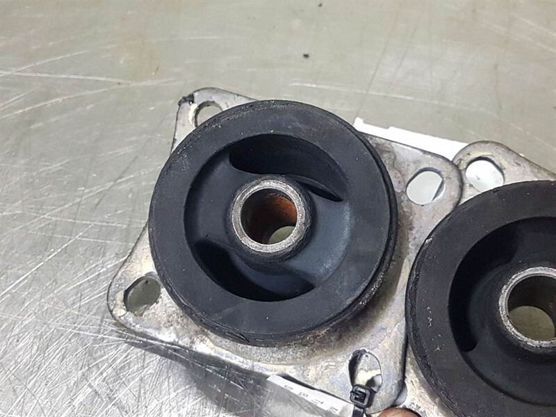 Yanmar V70 Speeder-AMC-Vibration damper/Vibrationsdämpfer - Двигатель для Строительной техники: фото 4 Yanmar V70 Speeder-AMC-Vibration damper/Vibrationsdämpfer - Двигатель для Строительной техники: фото 4