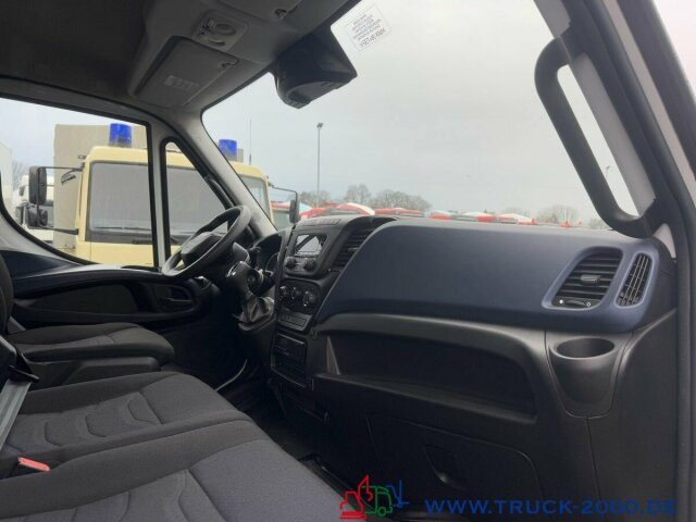 Фото интерьера 1: Малотоннажный фургон Iveco Daily 72C180 HiMatic Autom. Koffer 3.5t Nutzlast