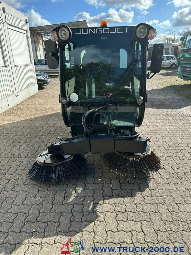 Multicar Nilfisk JungoJet3500 Winterdienst & Kehrmaschine - Подметально-уборочная машина: фото 5 Multicar Nilfisk JungoJet3500 Winterdienst & Kehrmaschine - Подметально-уборочная машина: фото 5