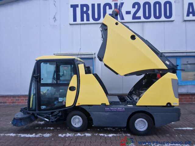 Schmidt Johnston Bucher Sweeper CX 201 Kehren + Sprühen Klima - Подметально-уборочная машина: фото 2 Schmidt Johnston Bucher Sweeper CX 201 Kehren + Sprühen Klima - Подметально-уборочная машина: фото 2