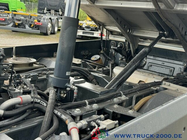Schmidt MFH 5500 3 Besen + Hochdruckreiniger mit Lanze - Подметально-уборочная машина: фото 5 Schmidt MFH 5500 3 Besen + Hochdruckreiniger mit Lanze - Подметально-уборочная машина: фото 5