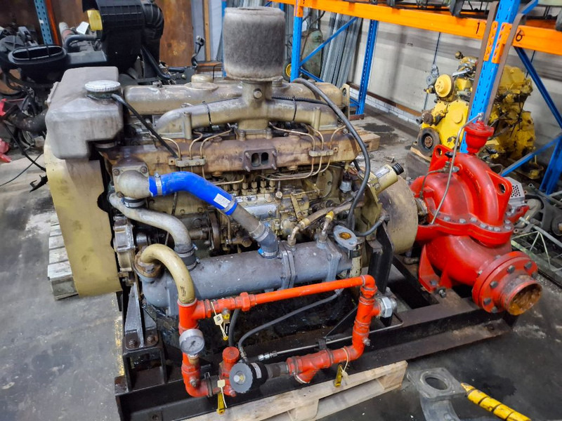 DAF 615 - Двигатель: фото 3 DAF 615 - Двигатель: фото 3