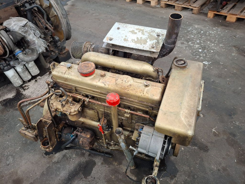 DAF 615 - Двигатель: фото 2 DAF 615 - Двигатель: фото 2