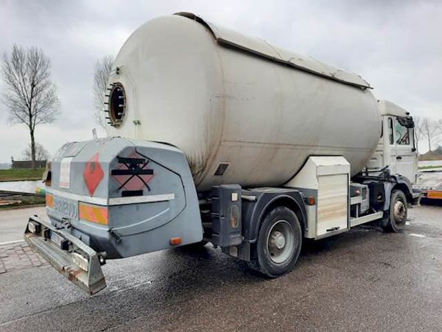 Renault MIDLINER M210 GAS / LPG - Грузовик-цистерна: фото 3 Renault MIDLINER M210 GAS / LPG - Грузовик-цистерна: фото 3