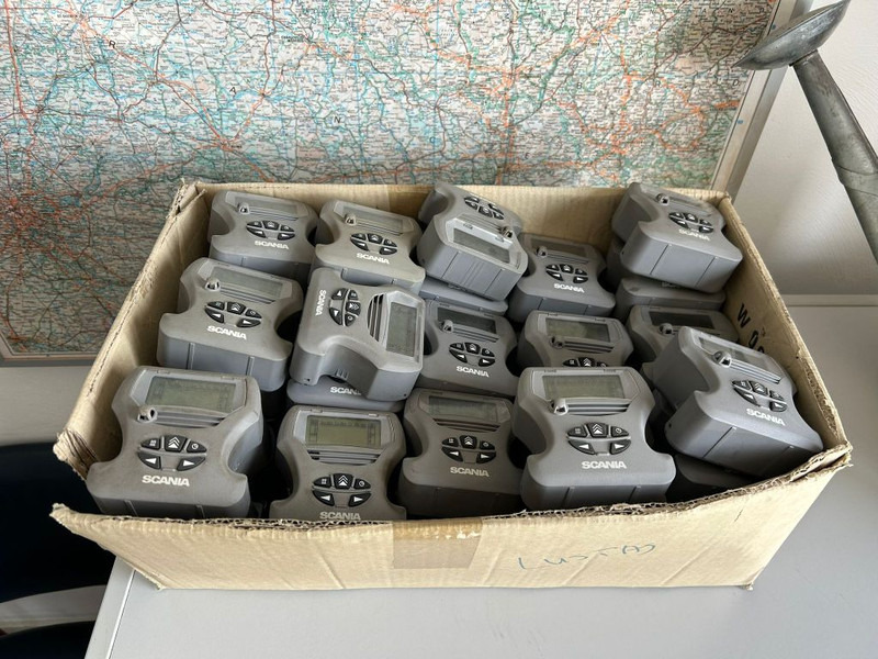 Scania Dry Heater Control Module - Приборная панель: фото 2 Scania Dry Heater Control Module - Приборная панель: фото 2