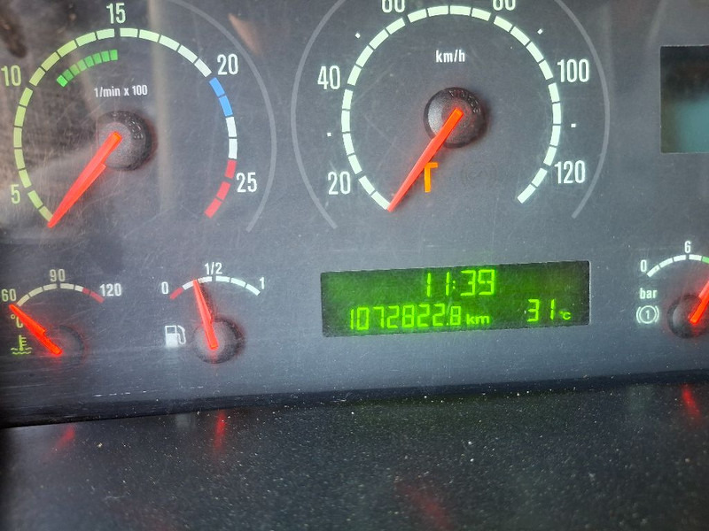 Грузовик с закрытым кузовом Scania R420: фото 6 Грузовик с закрытым кузовом Scania R420: фото 6