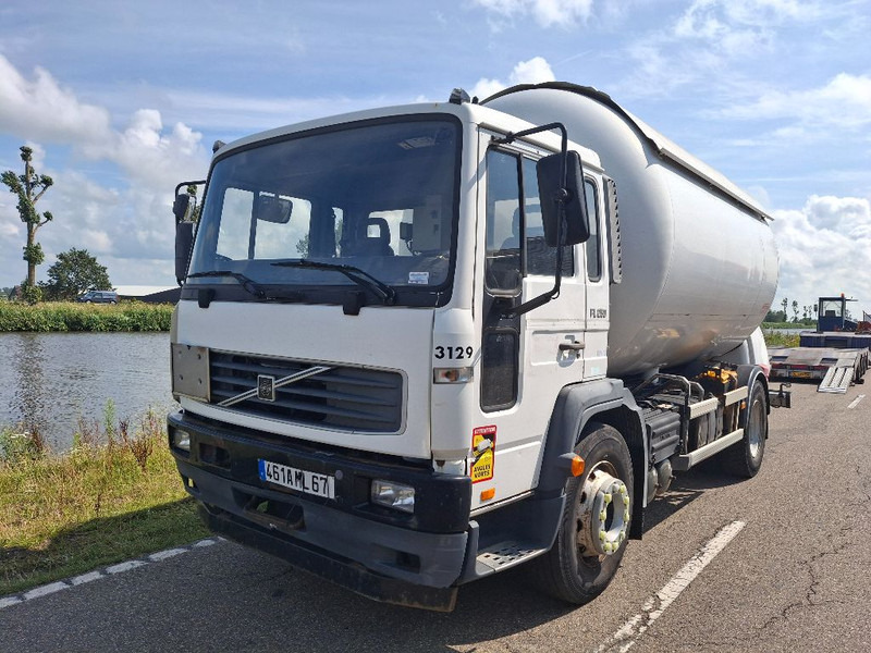 Volvo FL 250 GAS / LPG - Грузовик-цистерна: фото 1 Volvo FL 250 GAS / LPG - Грузовик-цистерна: фото 1