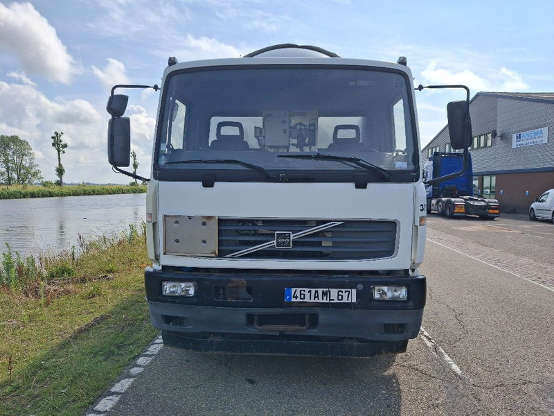 Volvo FL 250 GAS / LPG - Грузовик-цистерна: фото 3 Volvo FL 250 GAS / LPG - Грузовик-цистерна: фото 3