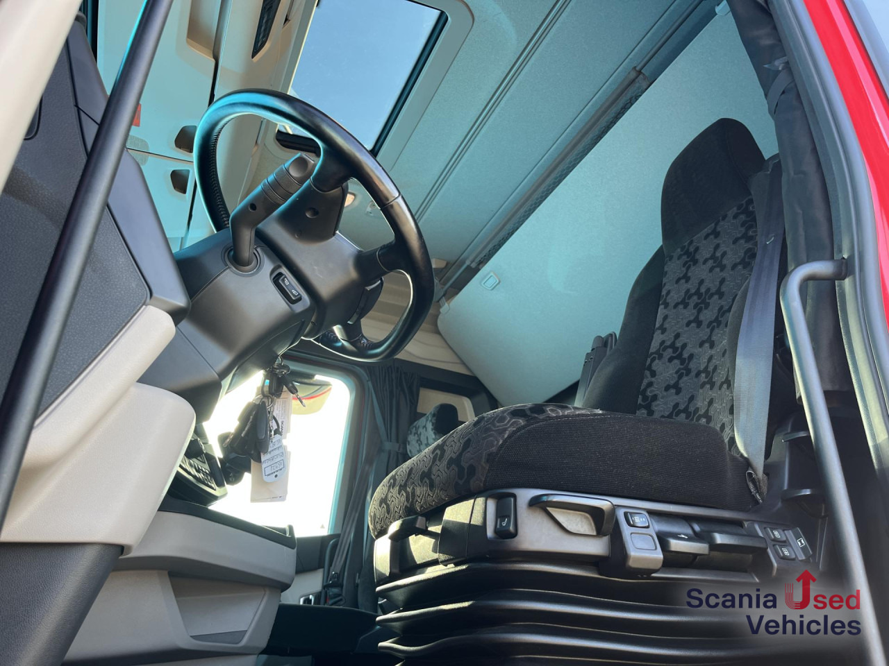 SCANIA R 410 A4x2NA RETARDER LED NAVI - Тягач: фото 2 SCANIA R 410 A4x2NA RETARDER LED NAVI - Тягач: фото 2