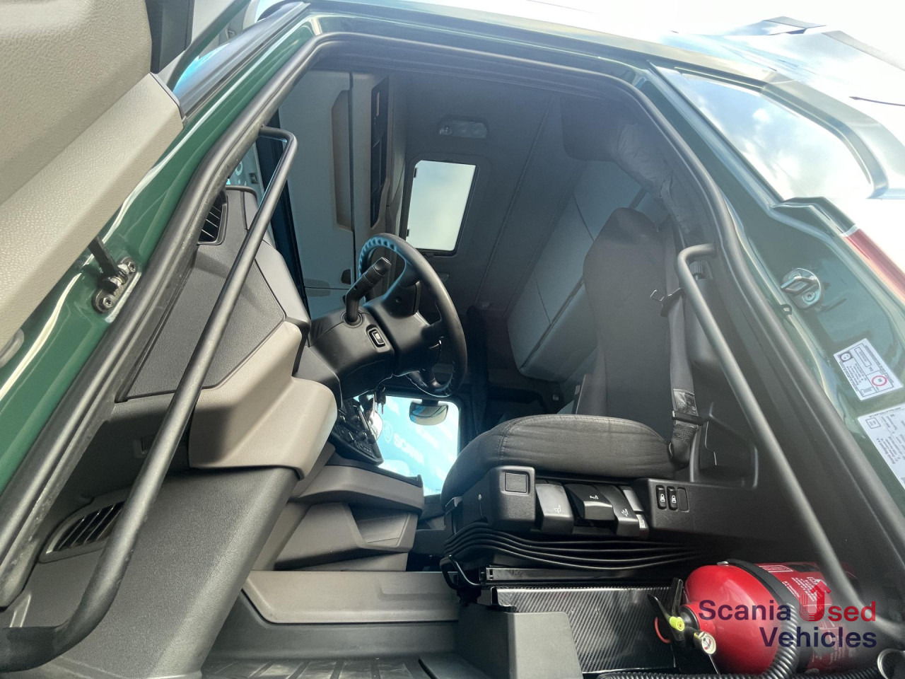 SCANIA R 450 A4x2NA DIFF-L RETARDER ADR-FL PARK AIRCO - Тягач: фото 4 SCANIA R 450 A4x2NA DIFF-L RETARDER ADR-FL PARK AIRCO - Тягач: фото 4
