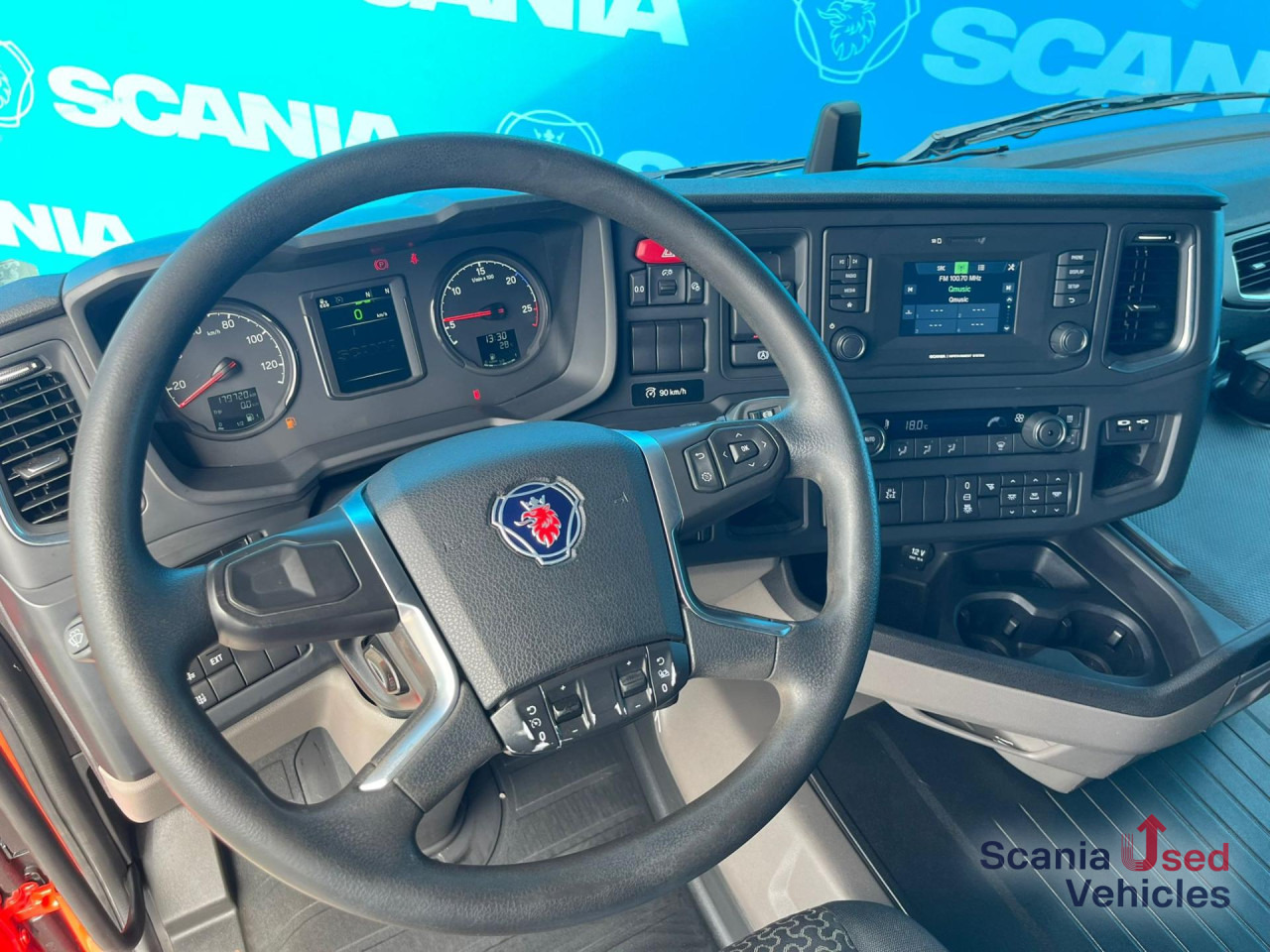 SCANIA R 450 A4x2NA RETARDER 8T DIFF-L HYDRO LOW MILEAGE - Тягач: фото 5 SCANIA R 450 A4x2NA RETARDER 8T DIFF-L HYDRO LOW MILEAGE - Тягач: фото 5