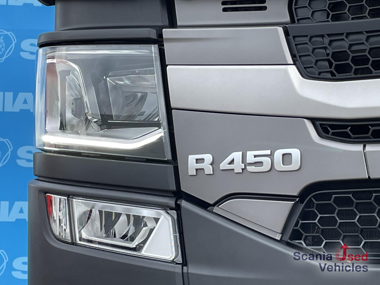 SCANIA R 450 A4x2NB RETARDER DIFF-L FULL AIR 8T ACC - Тягач: фото 2 SCANIA R 450 A4x2NB RETARDER DIFF-L FULL AIR 8T ACC - Тягач: фото 2