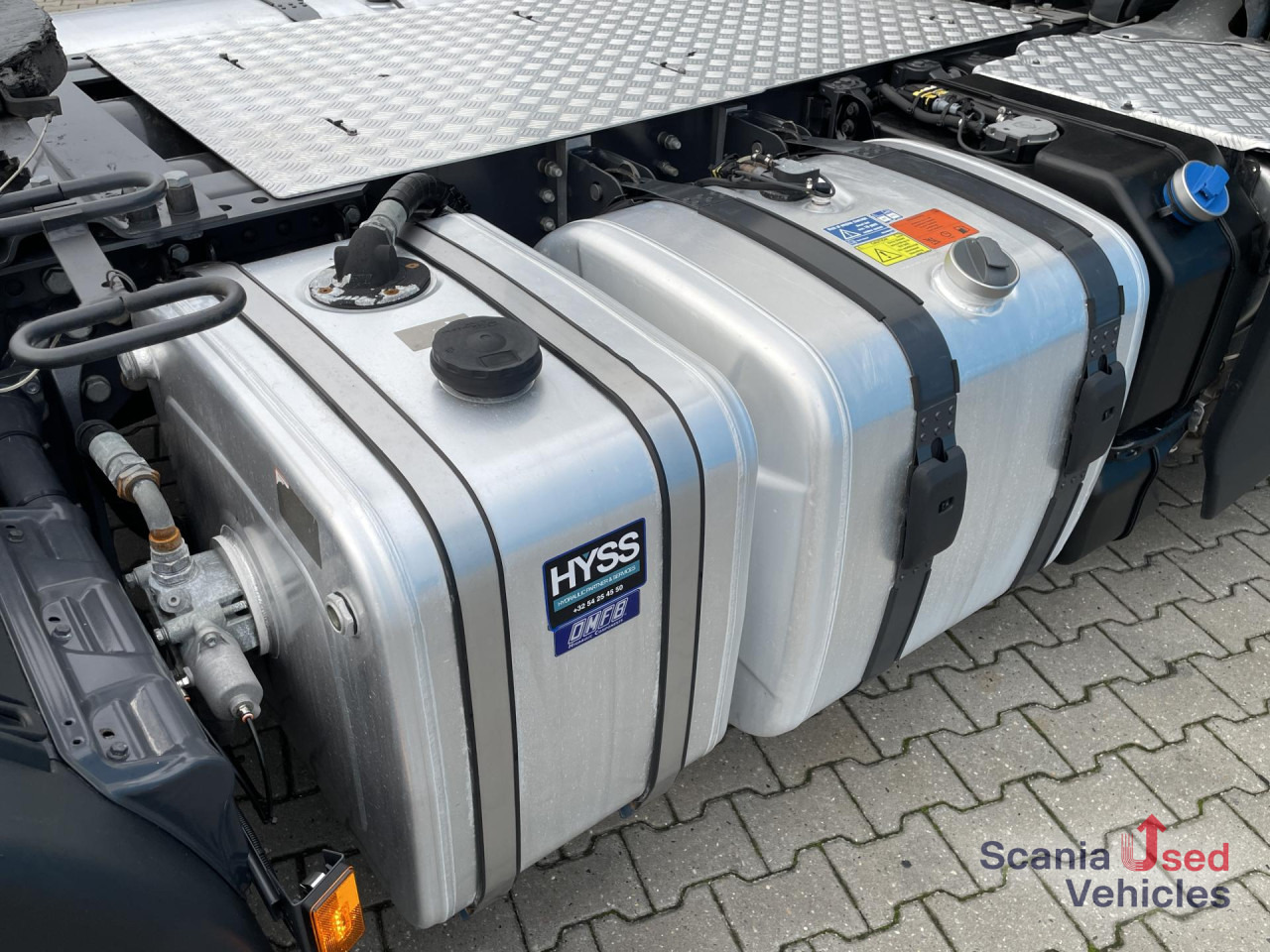 SCANIA R 450 A4x2NB RETARDER DIFF-L FULL AIR HYDRO 8T - Тягач: фото 2 SCANIA R 450 A4x2NB RETARDER DIFF-L FULL AIR HYDRO 8T - Тягач: фото 2