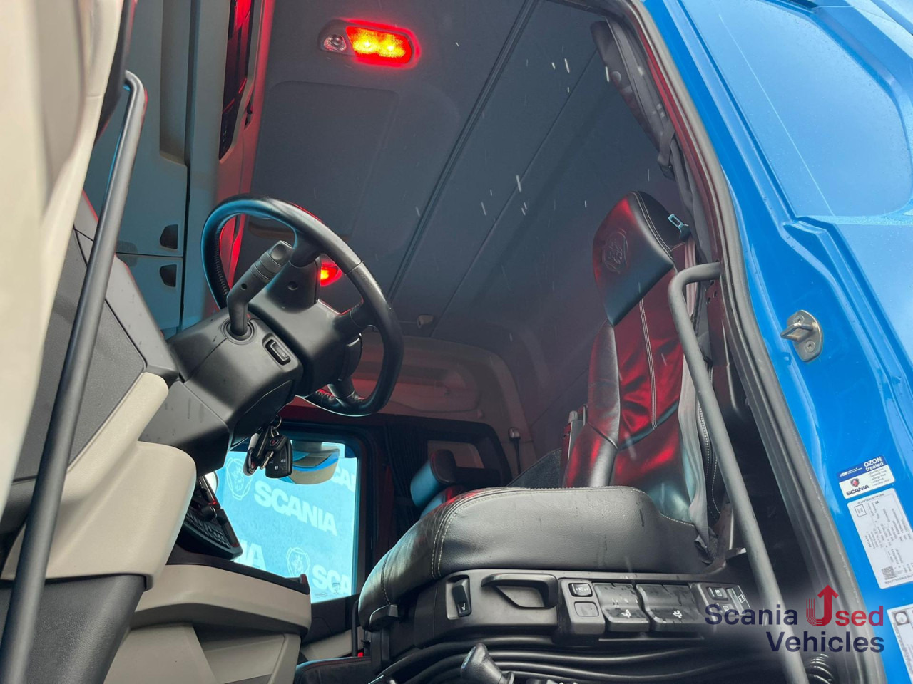 SCANIA R 450 A4x2NB RETARDER DIFF-L KIPPER HYDRO ADR-FL - Тягач: фото 2 SCANIA R 450 A4x2NB RETARDER DIFF-L KIPPER HYDRO ADR-FL - Тягач: фото 2