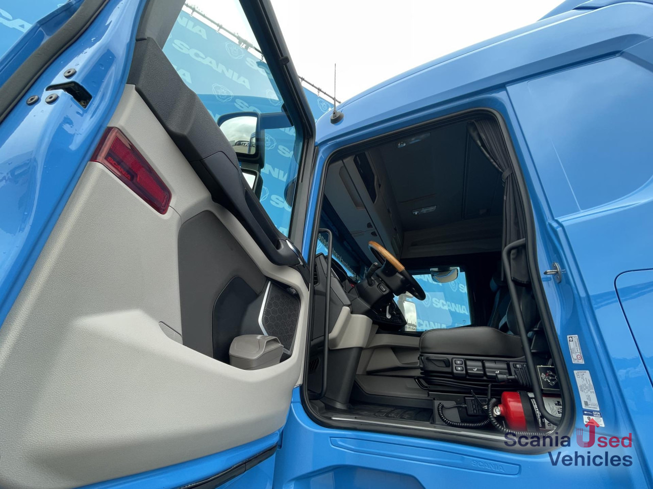 SCANIA R 500 A4x2NB DIFF LOCK RETARDER FULL AIR 8T HYDRO - Тягач: фото 3 SCANIA R 500 A4x2NB DIFF LOCK RETARDER FULL AIR 8T HYDRO - Тягач: фото 3